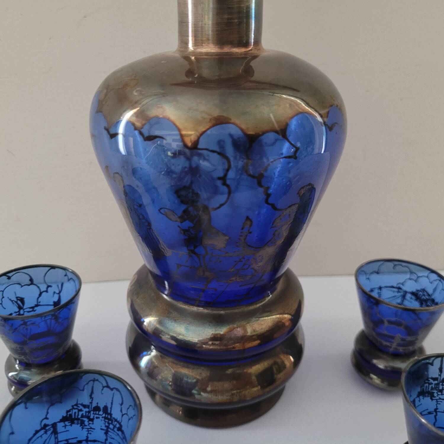 Carafe et 5 verres bleu cobalt décor or
années 1950