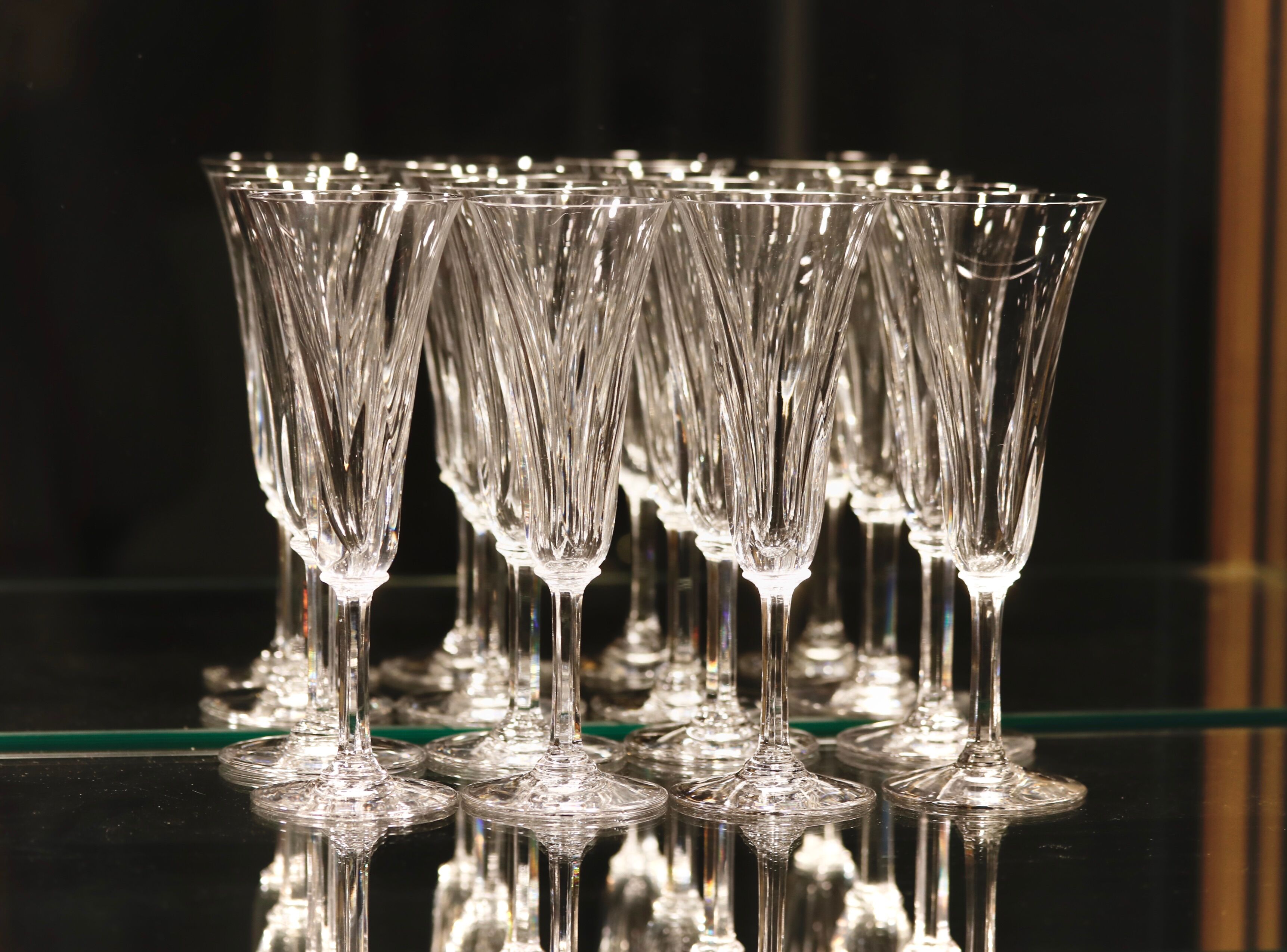 Series of 8 Crystal Champagne flutes from Saint Louis, Cerdagne model