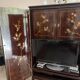 Lacquered TV unit