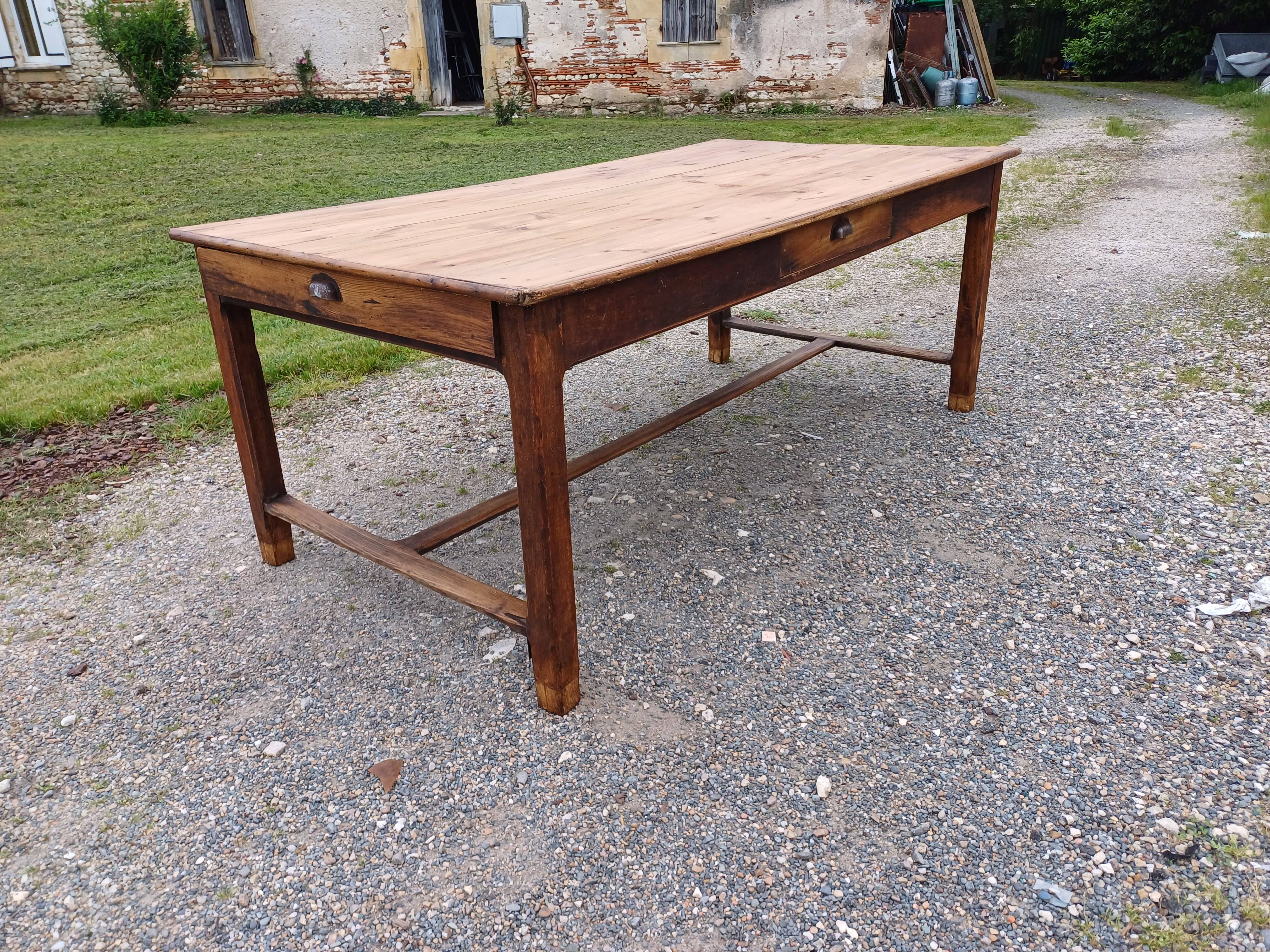 Country Pine Farmhouse Table, 4 Drawers.