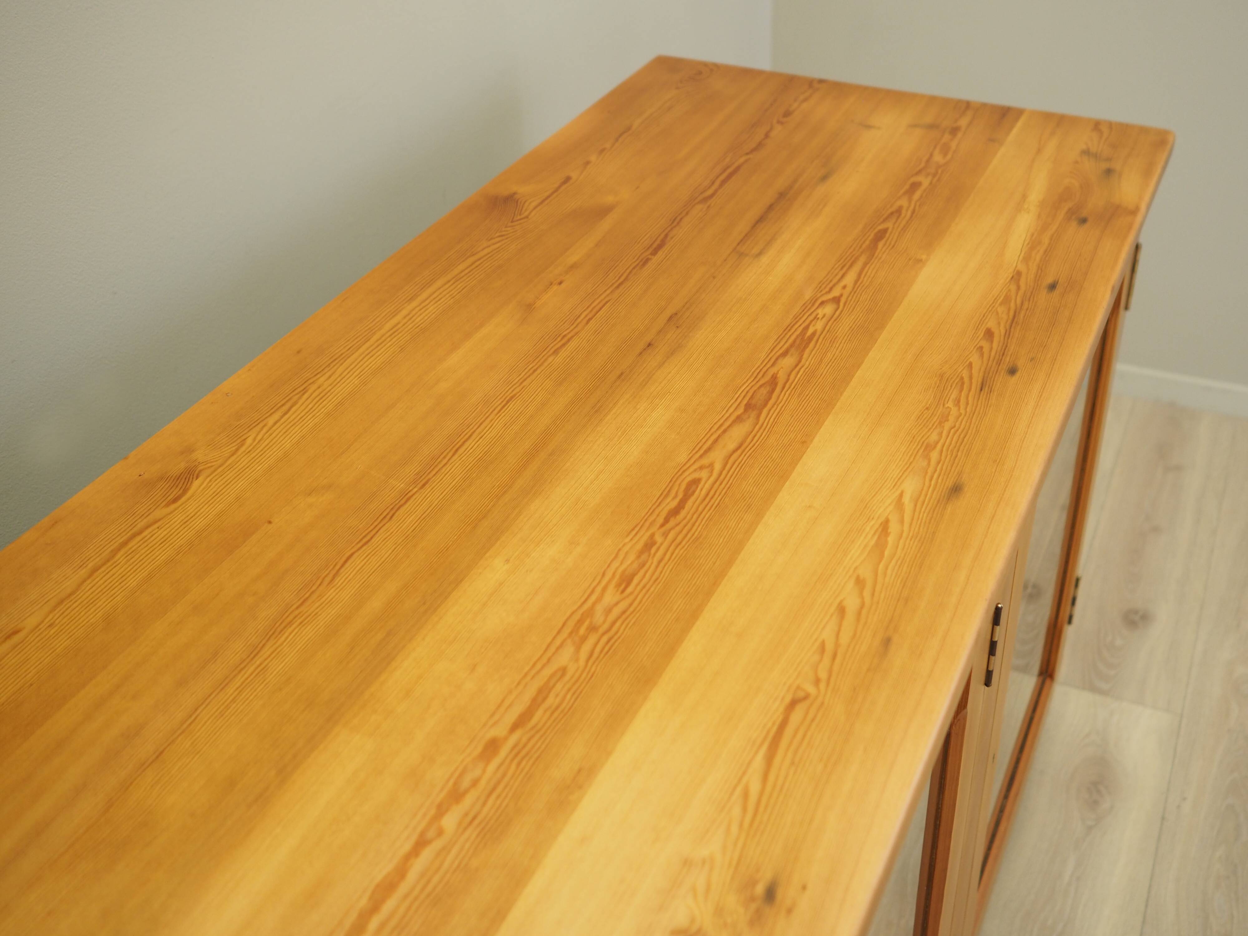 Pine showcase, Danish design, 1980s, production: Denmark