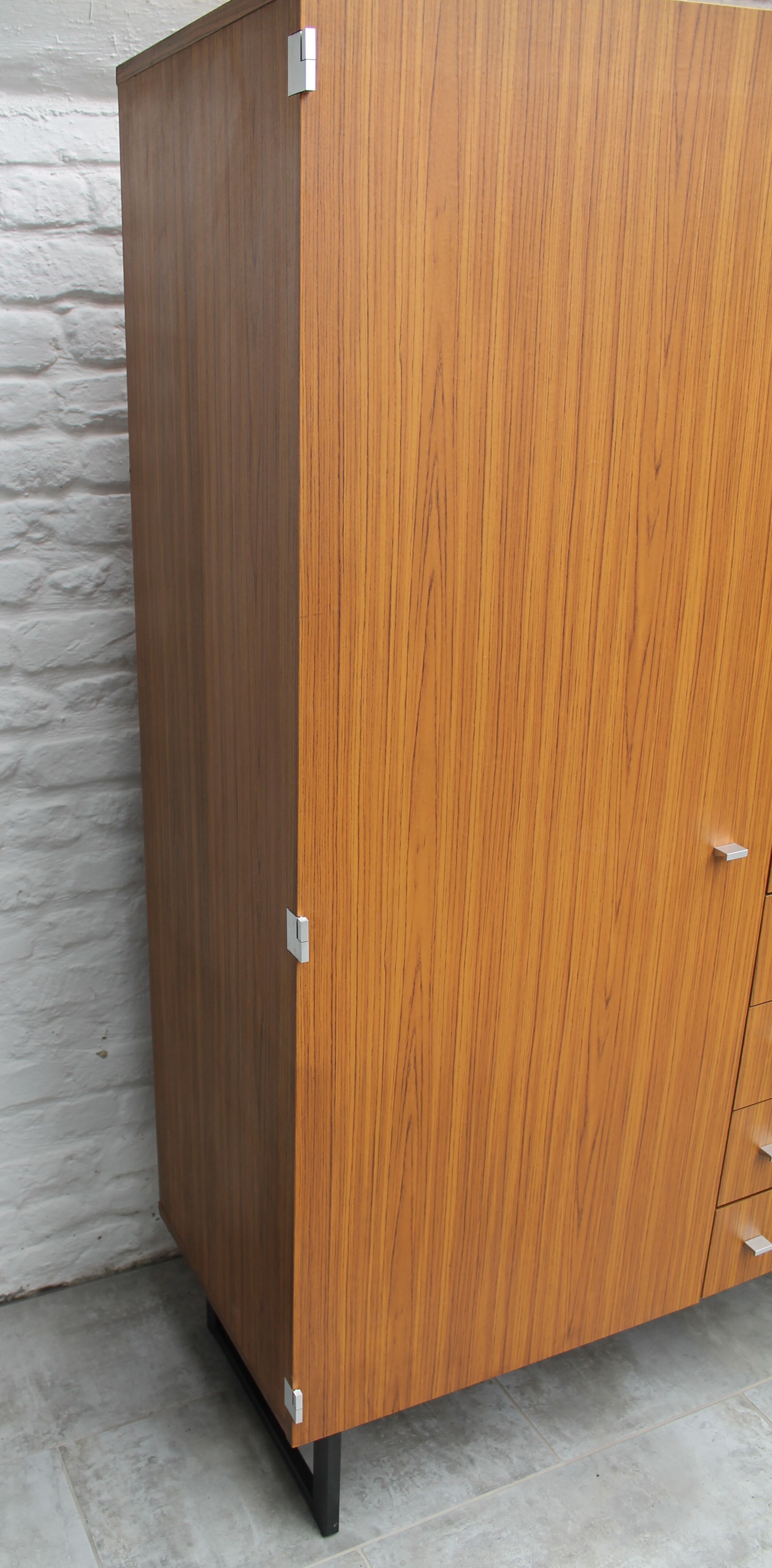 Pierre Guariche wardrobe for vintage Meurop 1960