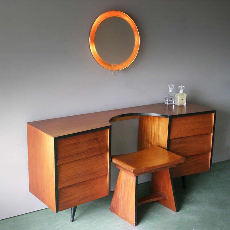 Dressing table in teak of the 1950s