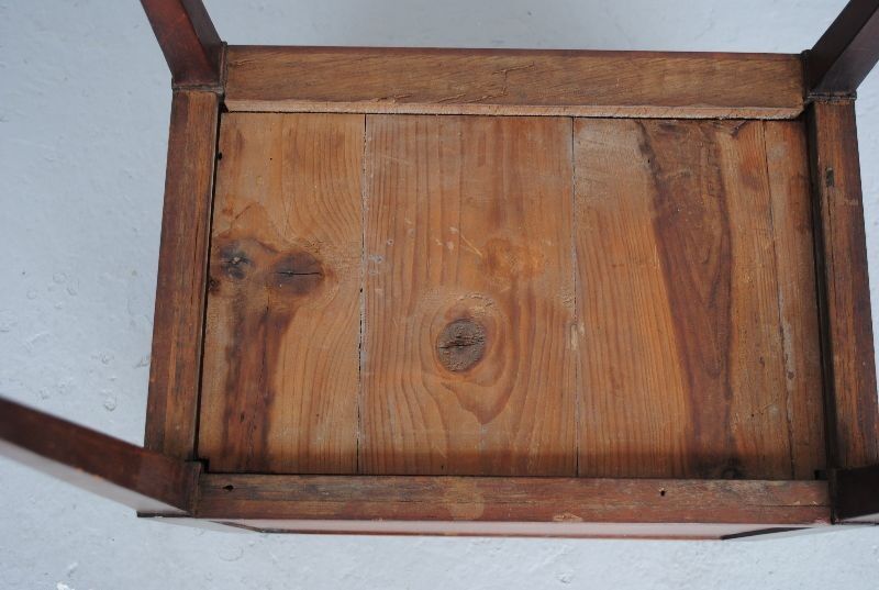 Chevet en acajou fin XVIIIème