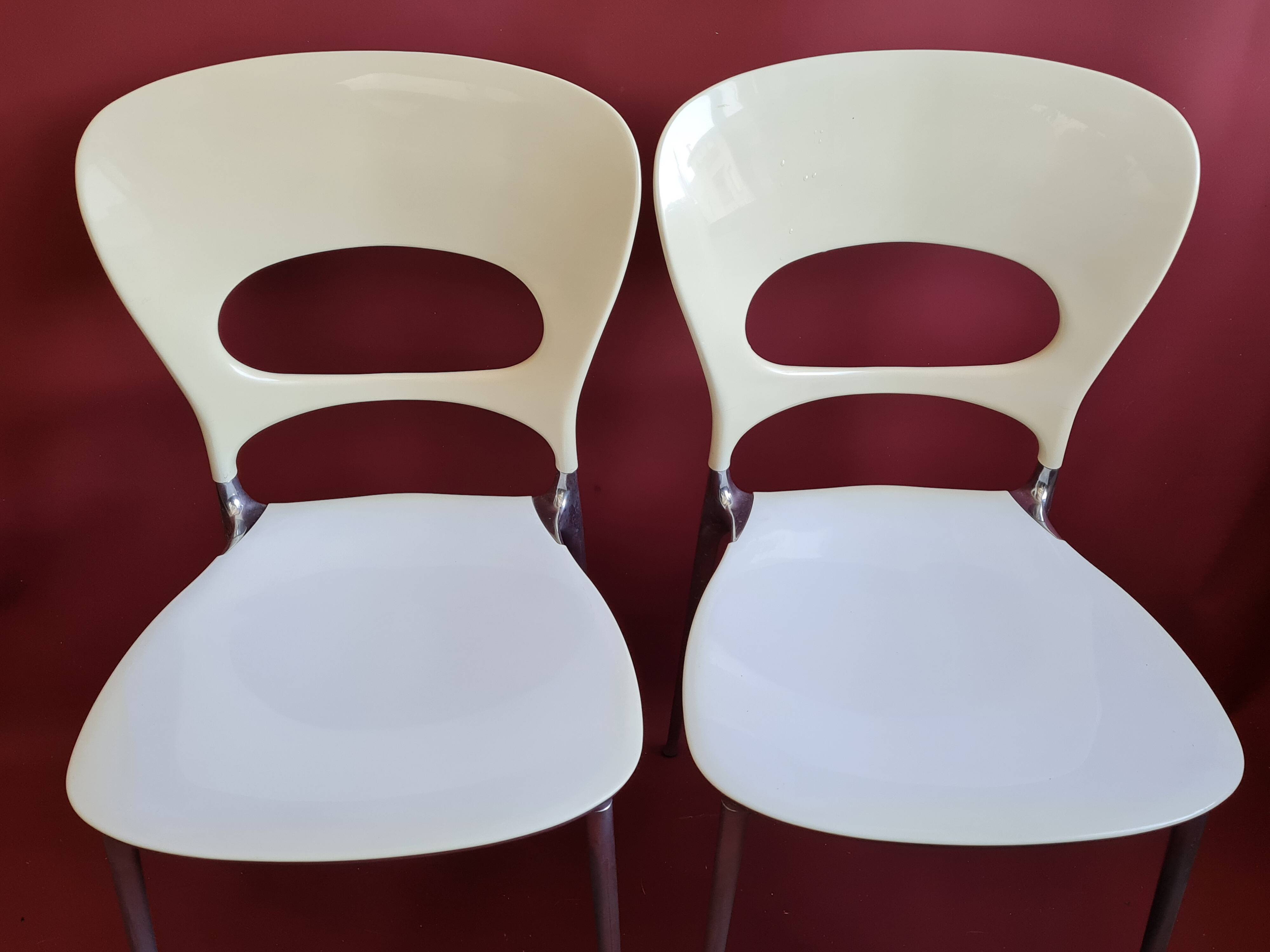 Lot de 4 chaises fonte aluminium et plastique modéle Tonia de Bontempi - Italie, estampillées