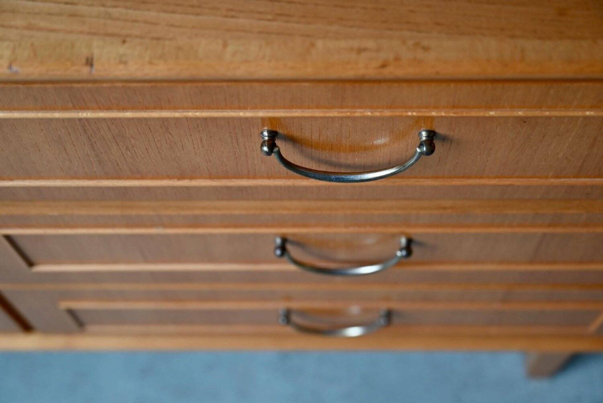Petit buffet bahut scandinave années 50-60 chêne blond