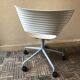 Fauteuil pivotant à roulette Tom Vac design Ron Arad édition Vitra vintage 90 blanc