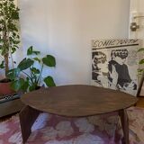 Oval coffee table