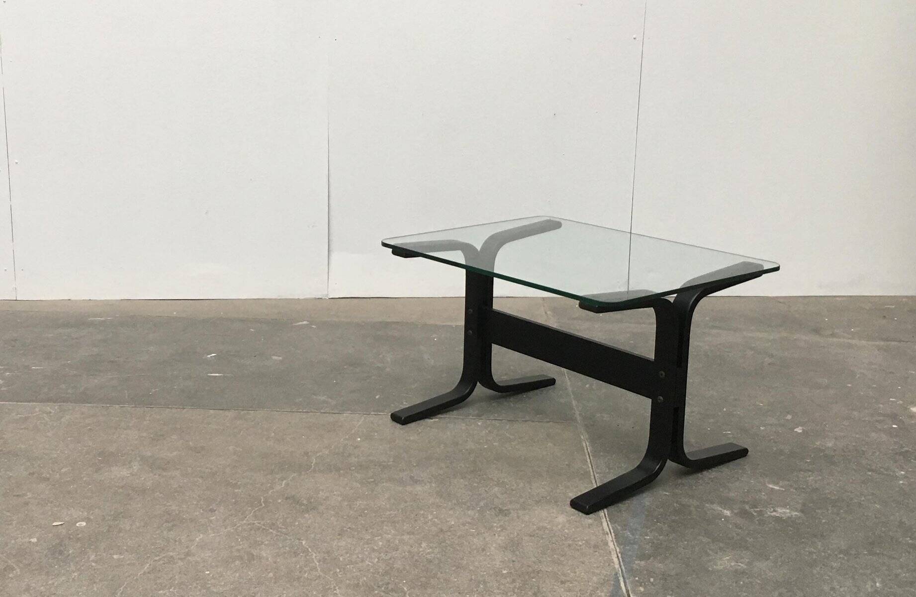 Mid-century Norwegian Siesta glass side table by Ingmar Relling for Westnofa.