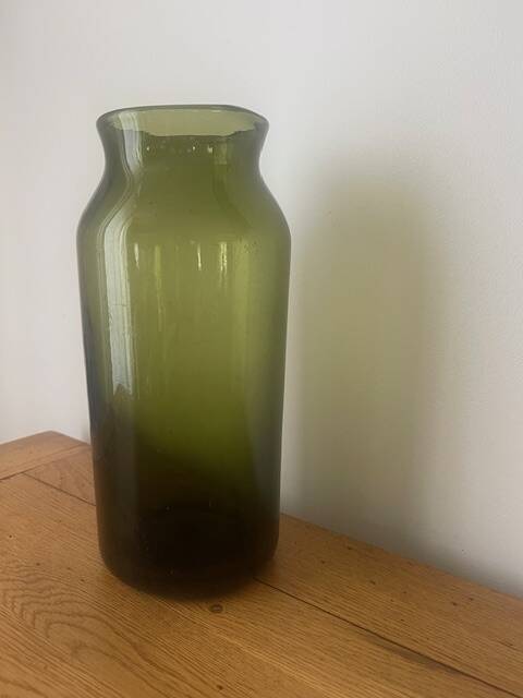 Old truffle jar from the 18th century.