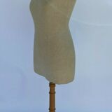 Mannequin of couture 1900 fabric structure wood