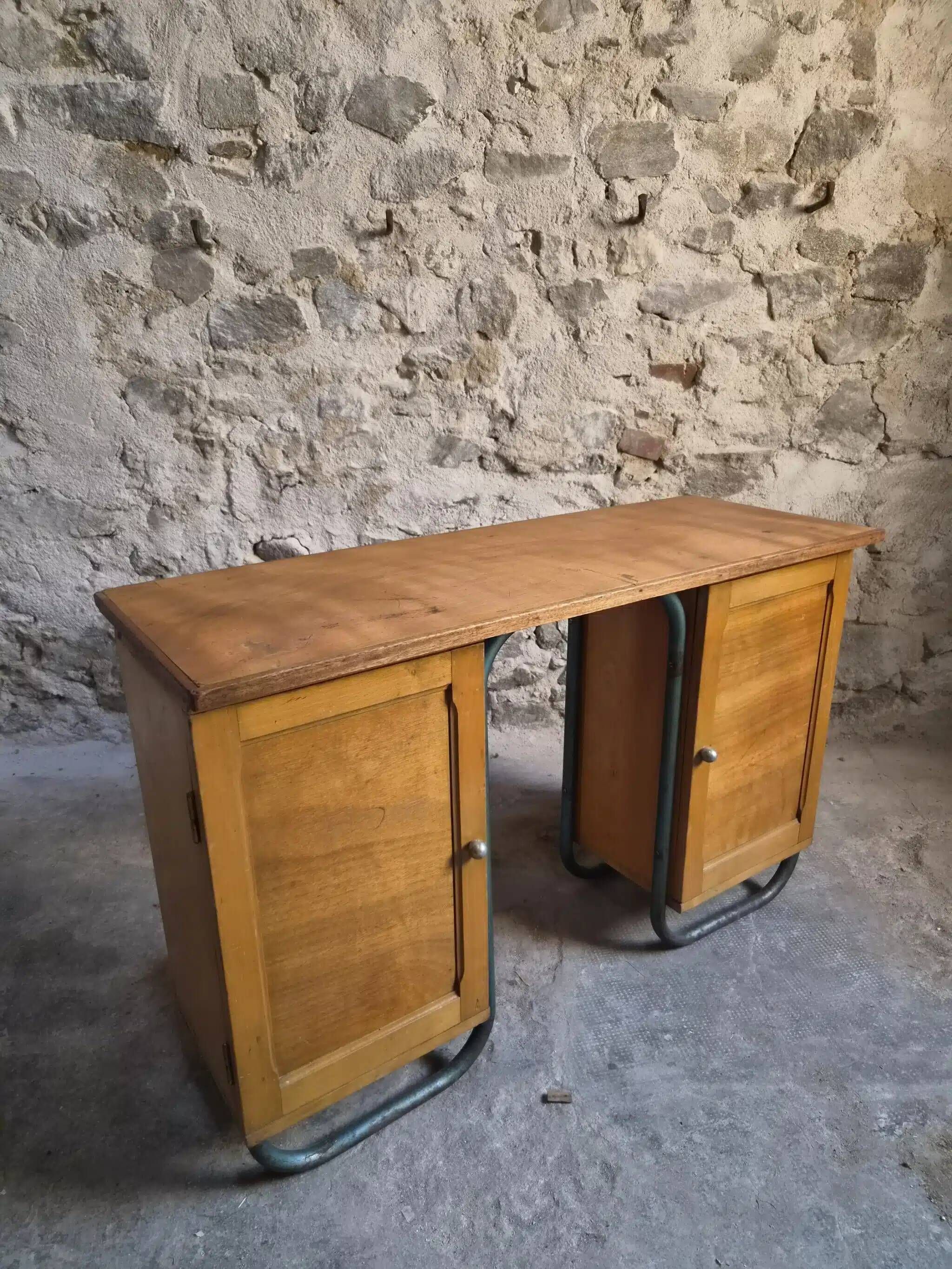 Bureau d'écriture moderniste français en hêtre et acier tubulaire, années 1930