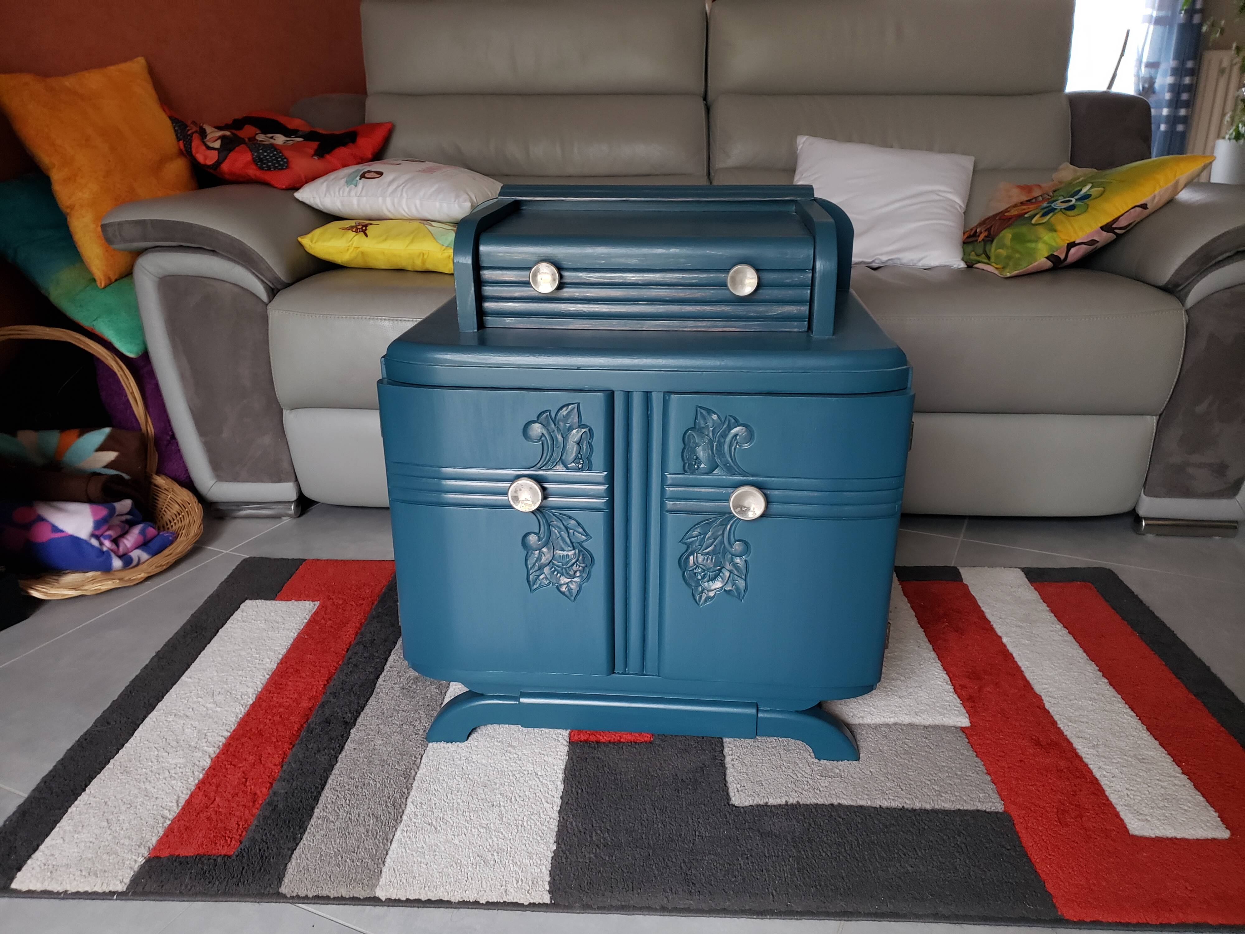 Vintage dressing table and bedside table