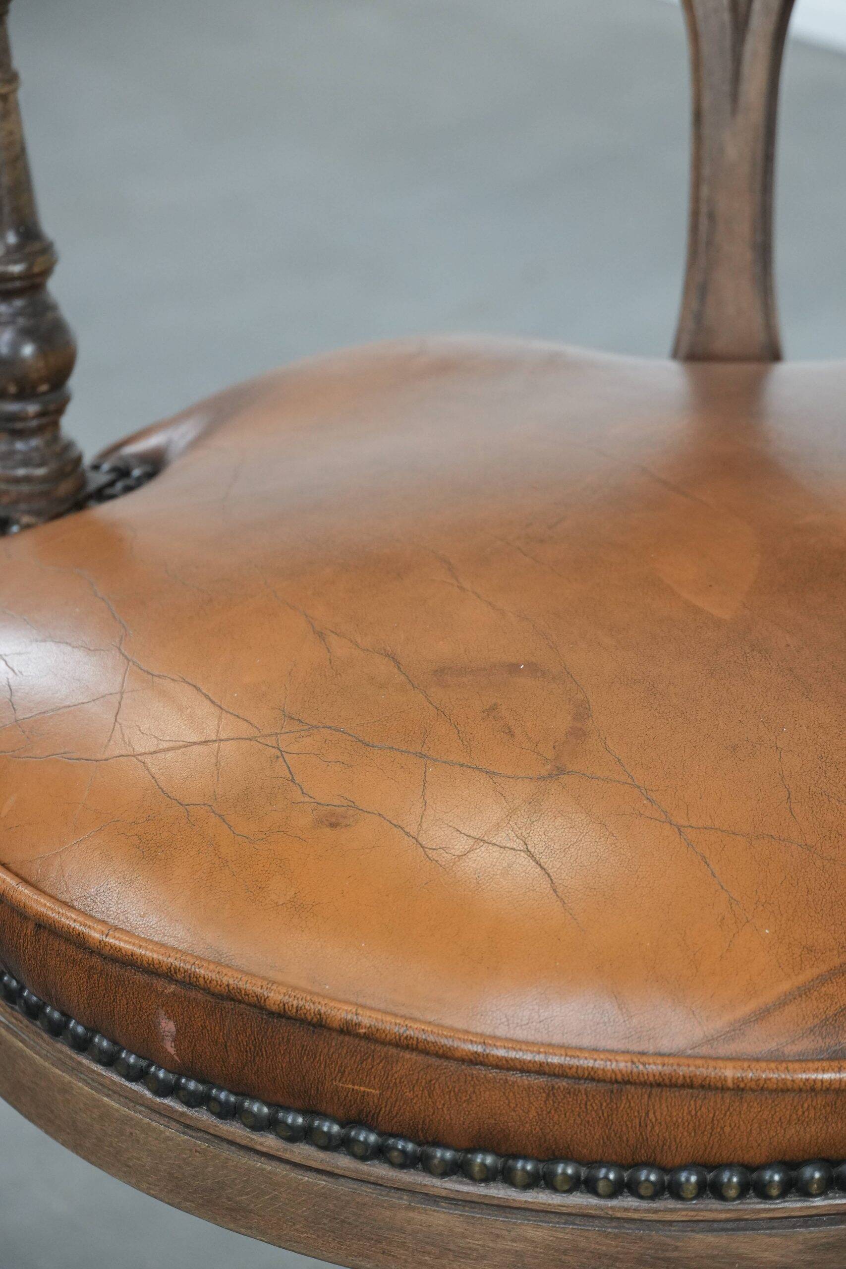 Chaise de bureau chesterfield en cuir de vache classique et intemporelle de style anglais