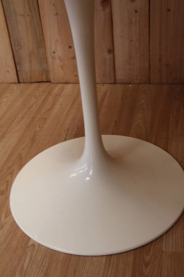 Table ronde Tulipe en marbre Calacatta de Eero Saarinen - Ø 107 cm - Knoll