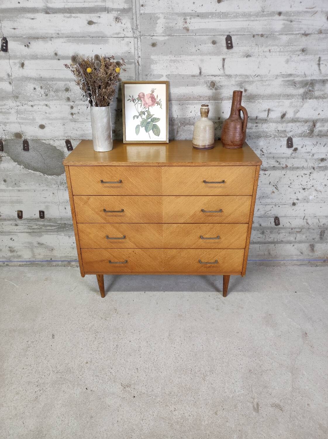 Vintage chest of drawers