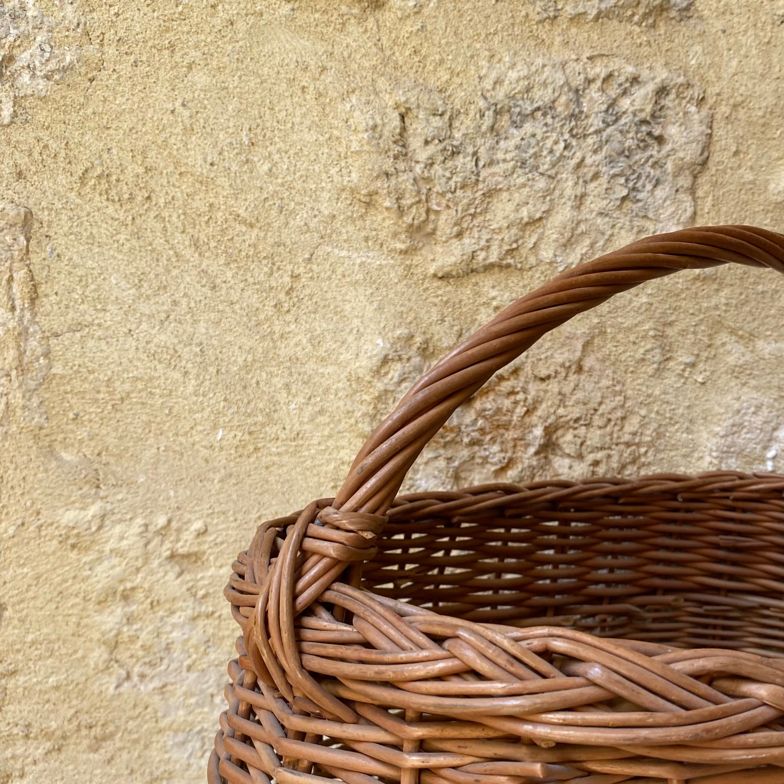 Wicker basket