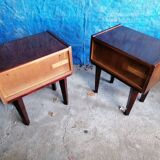 Lot 2 vintage bedside tables