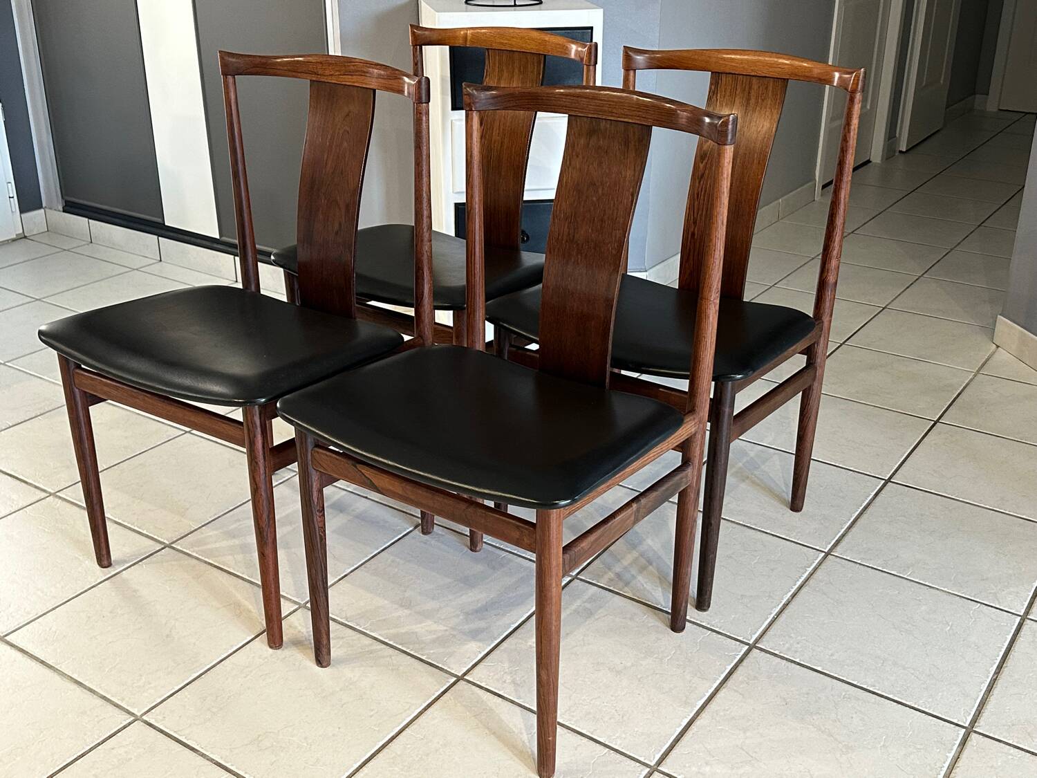 Set of 4 rosewood chairs designed by Henning Sorensen, Denmark, 1960.