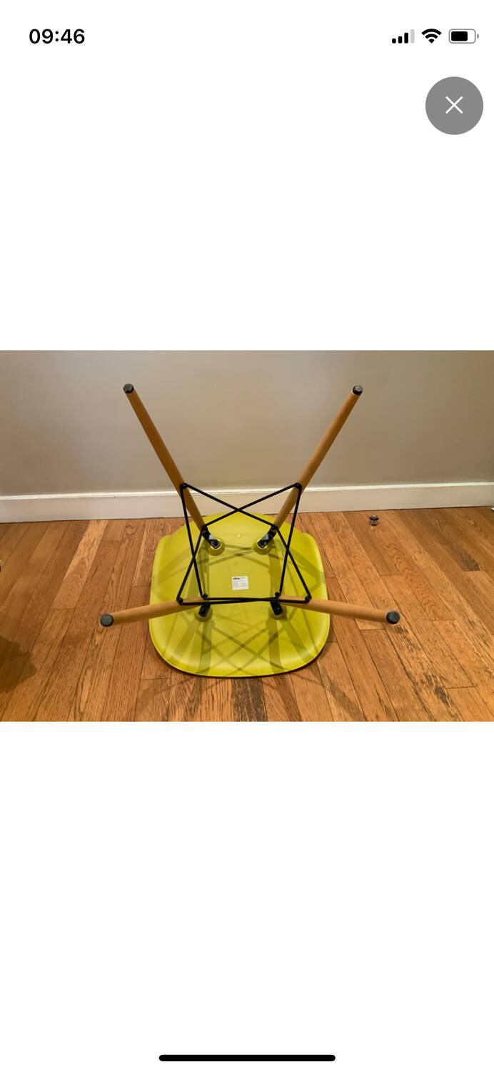 DSW chair by Charles & Ray Eames