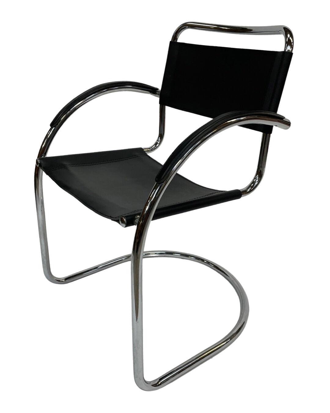 Set of 4 bauhaus cantilever chairs black leather and chrome design