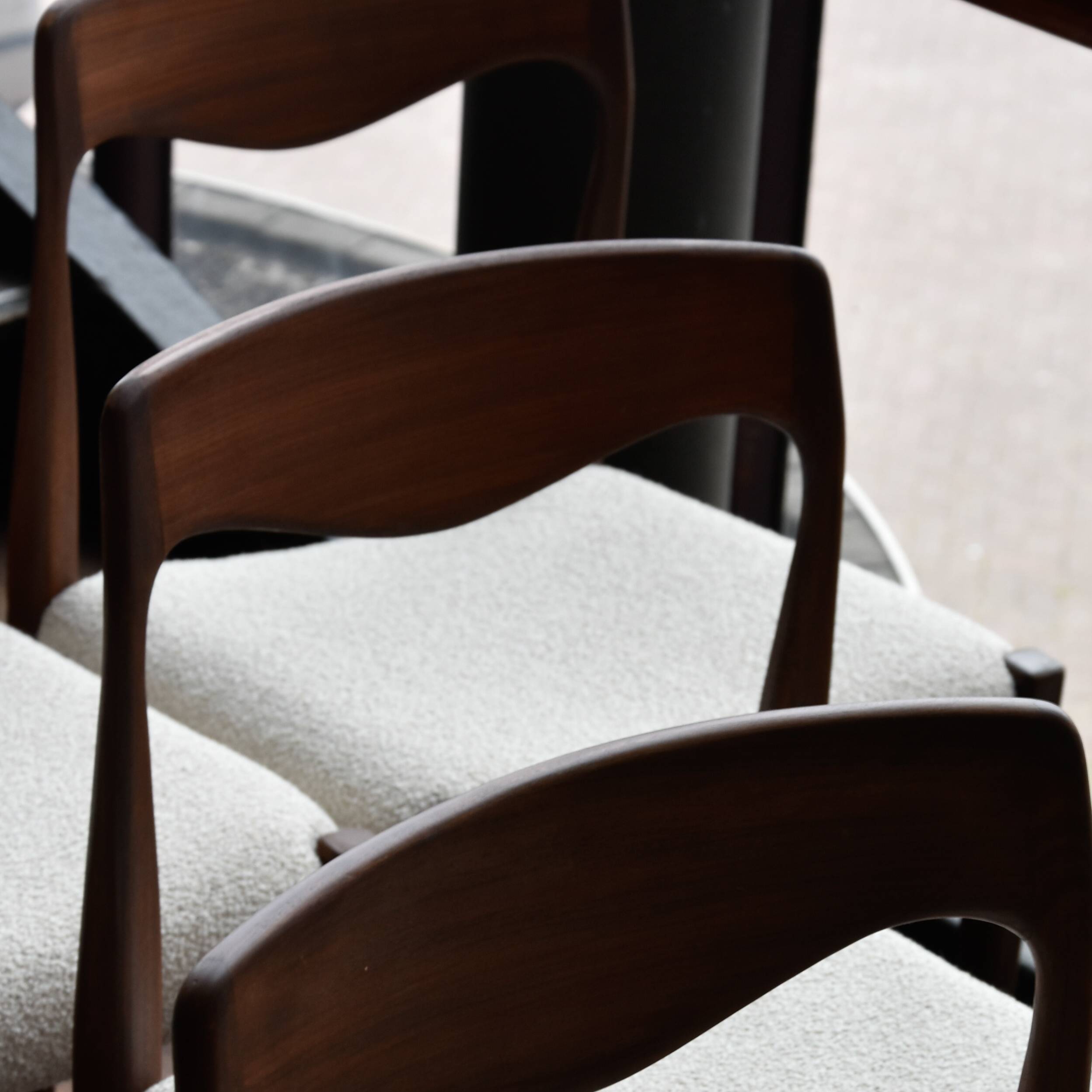 6 Danish chair attributed to Niels Moller