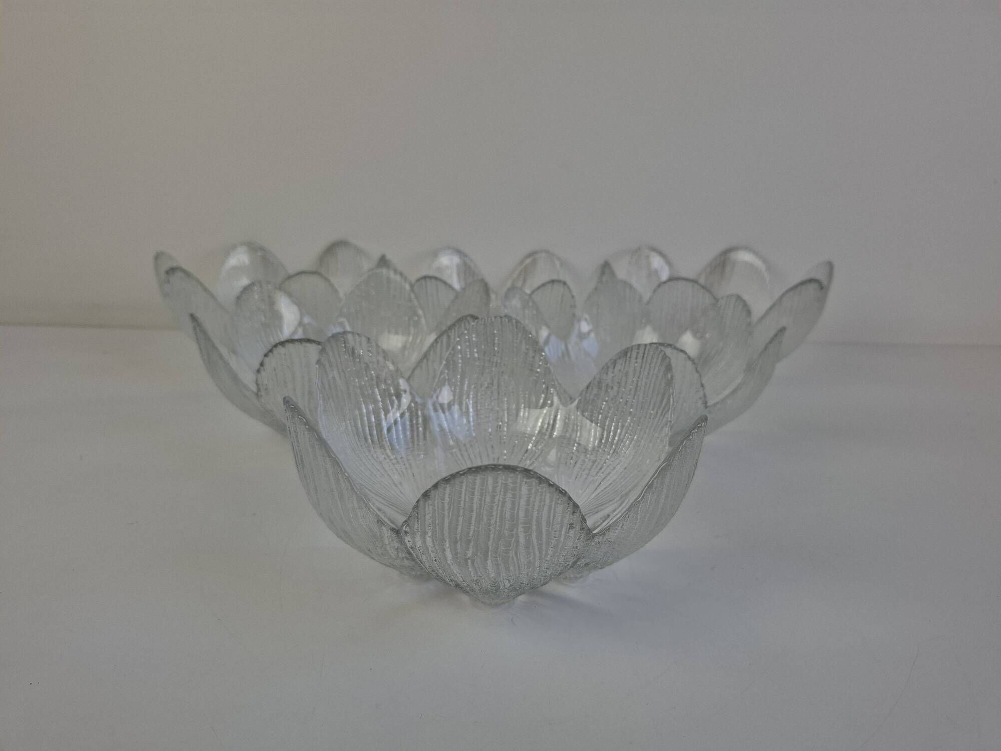Set of 6 Bohemia Glass Flower Dessert Bowls, Czechoslovakia, circa 1960