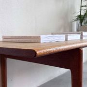 Table basse vintage Hans J Wegner en chêne