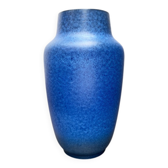 Large blue vase on a German workshop stand from the mid-20th century by Bückeburg Keramik, 1960s.