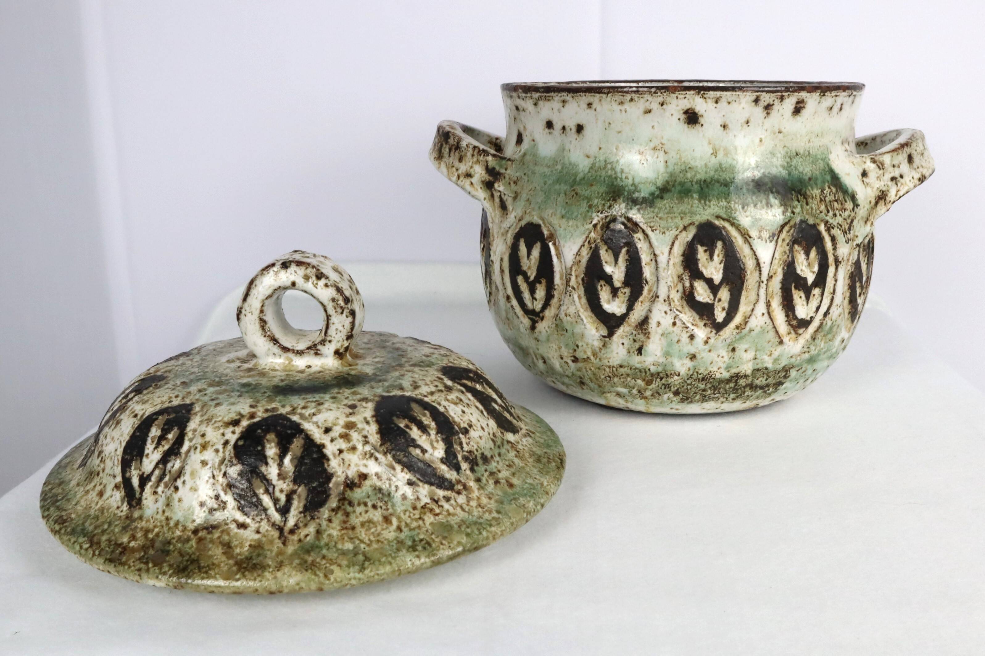 Ceramic pot by Thiry Vallauris