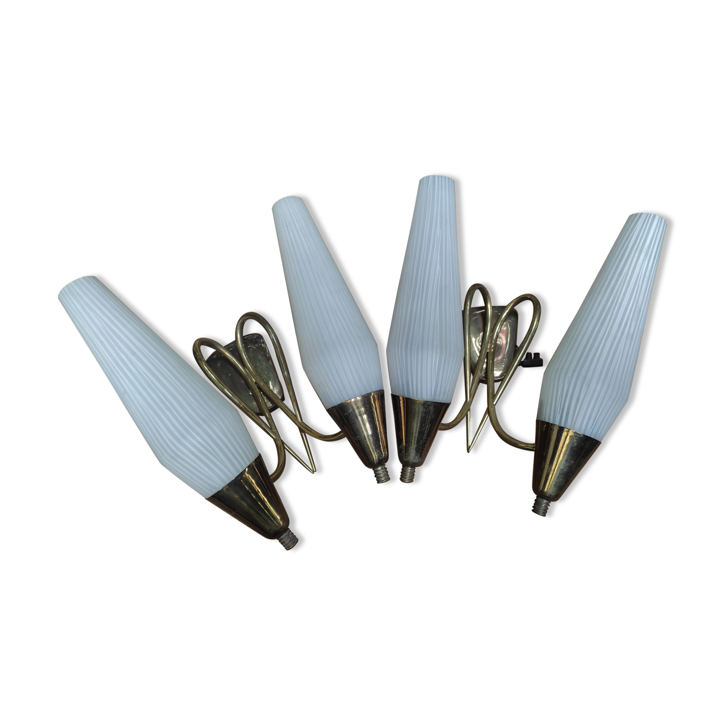 Duo of double appliques in brass and opalines