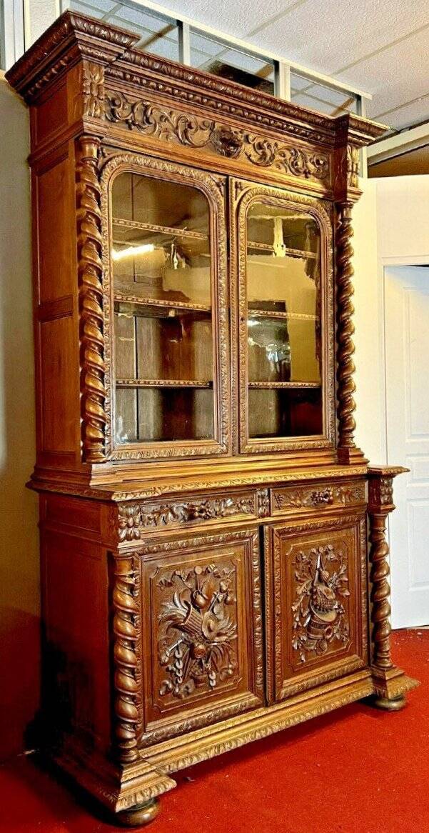 Renaissance-Style Oak Hunting Lodge Library