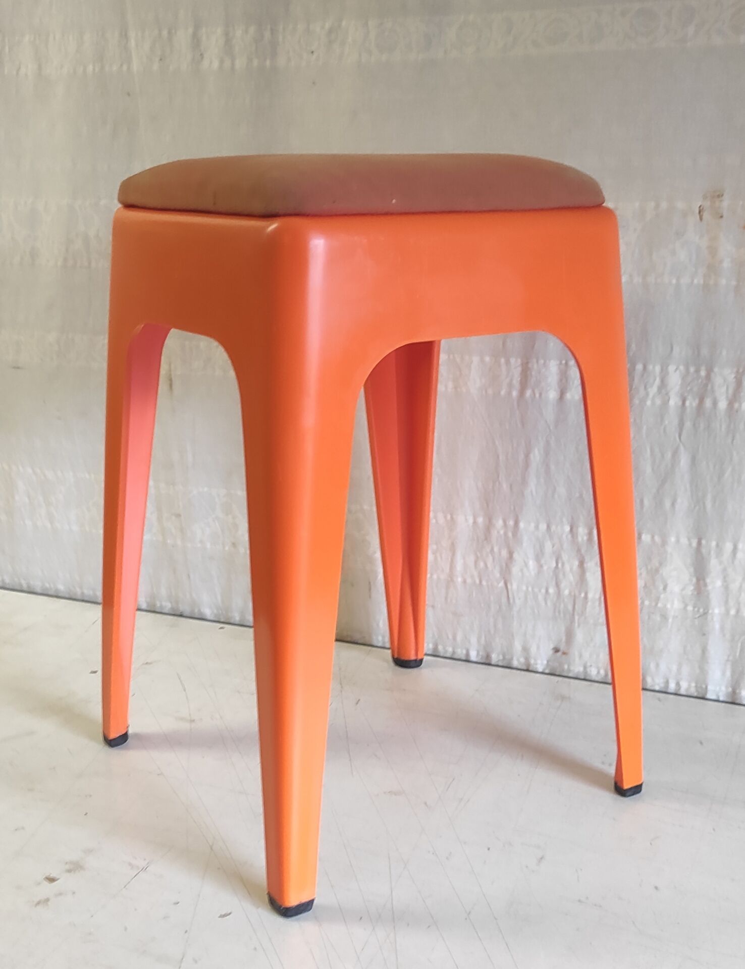 Vintage orange stool by Ami (France) - 1960s/70s