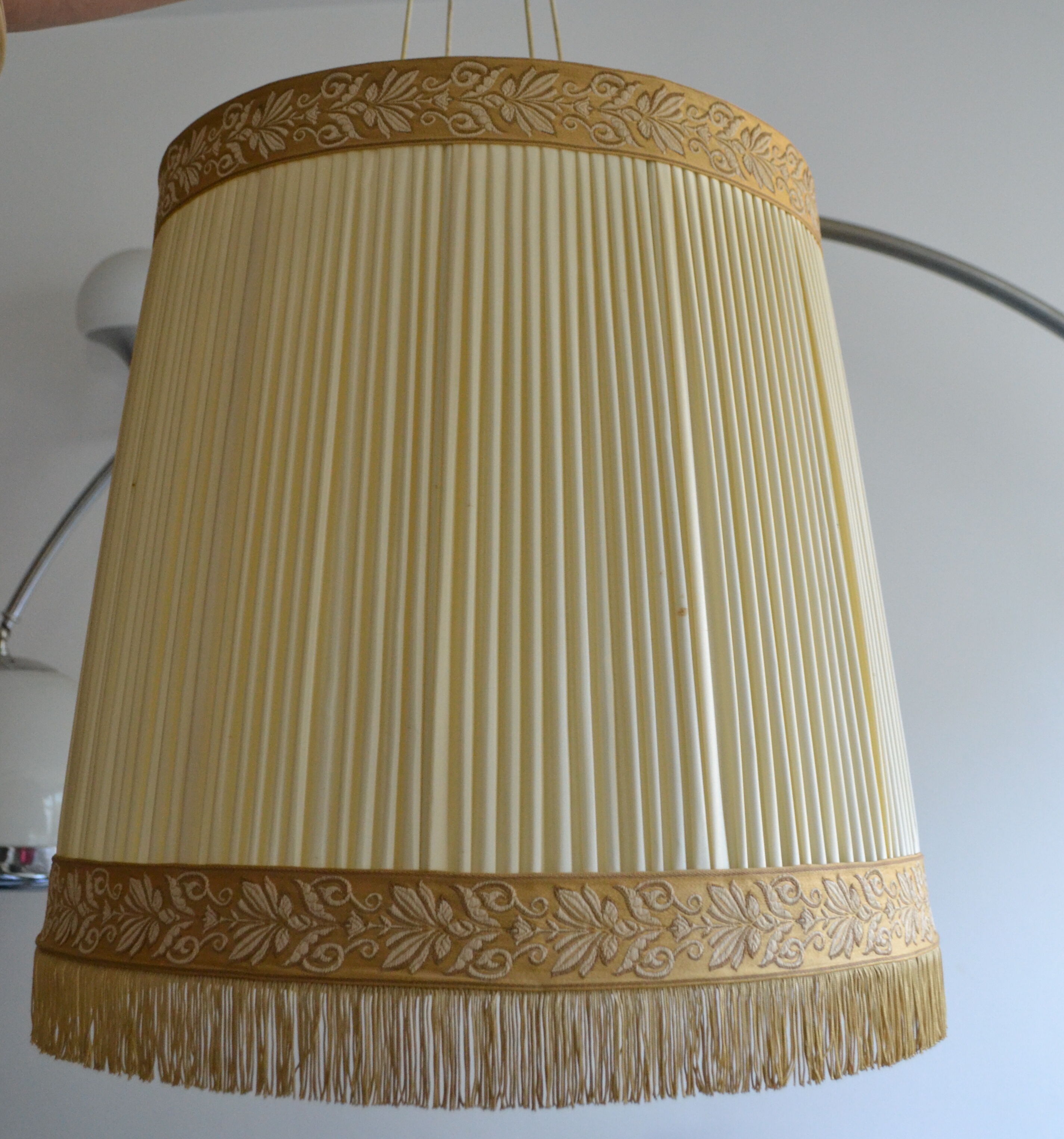 Lampshade fabric pleated fringes