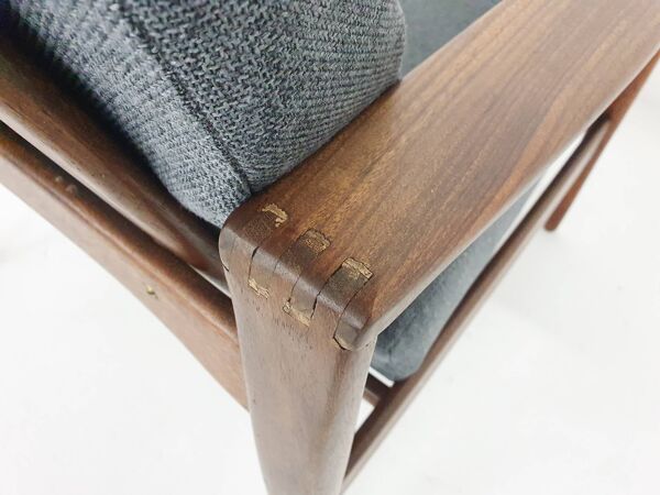 Teak lounge chair by Illum Wikkelso model EK for Niels Eilersen, Denmark 1960's