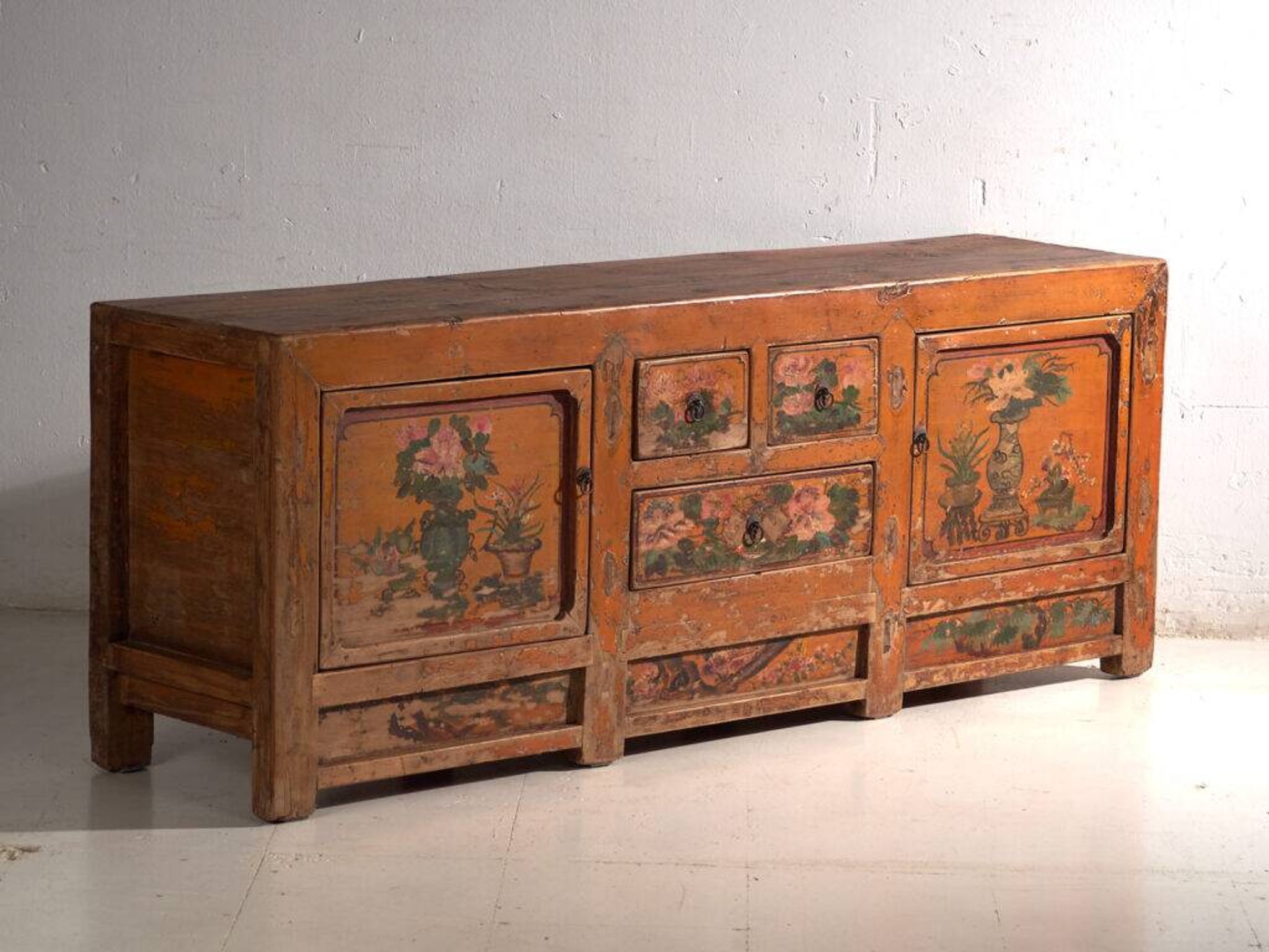 Antique lacquered elm wood buffet – China, circa 1900