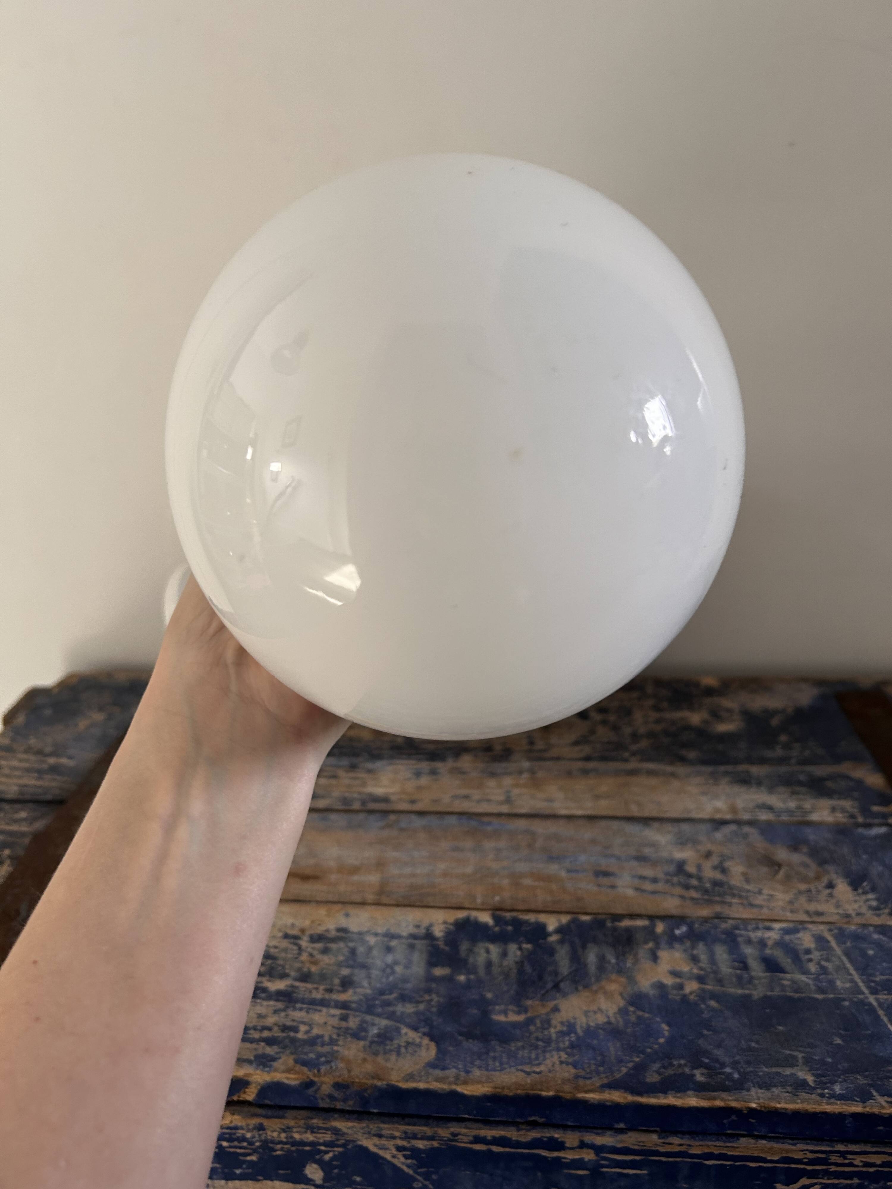 Paire d’appliques murales globes inclinables