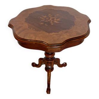 Inlaid pedestal table