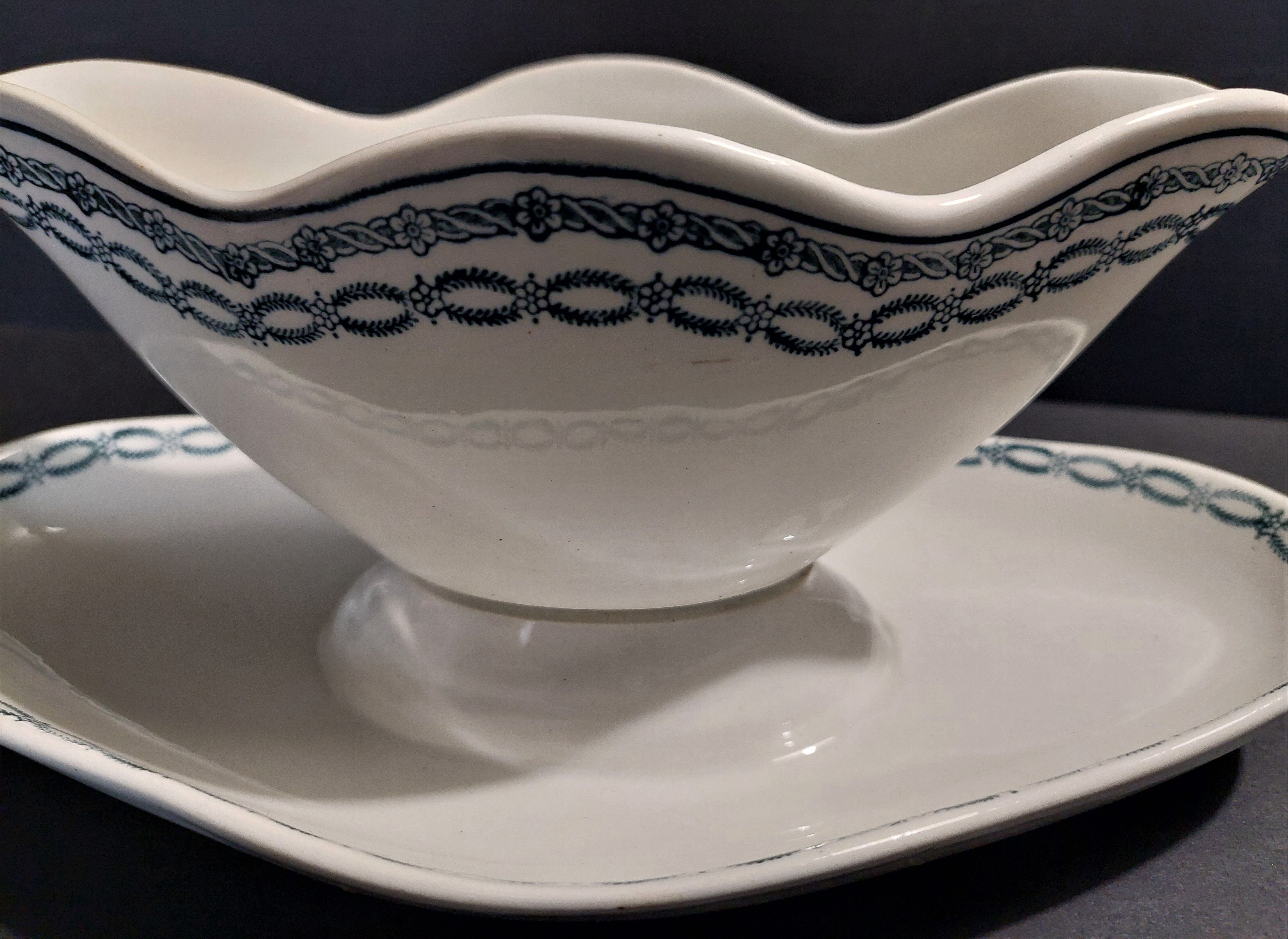 Faience sauce boat from Saint Amand