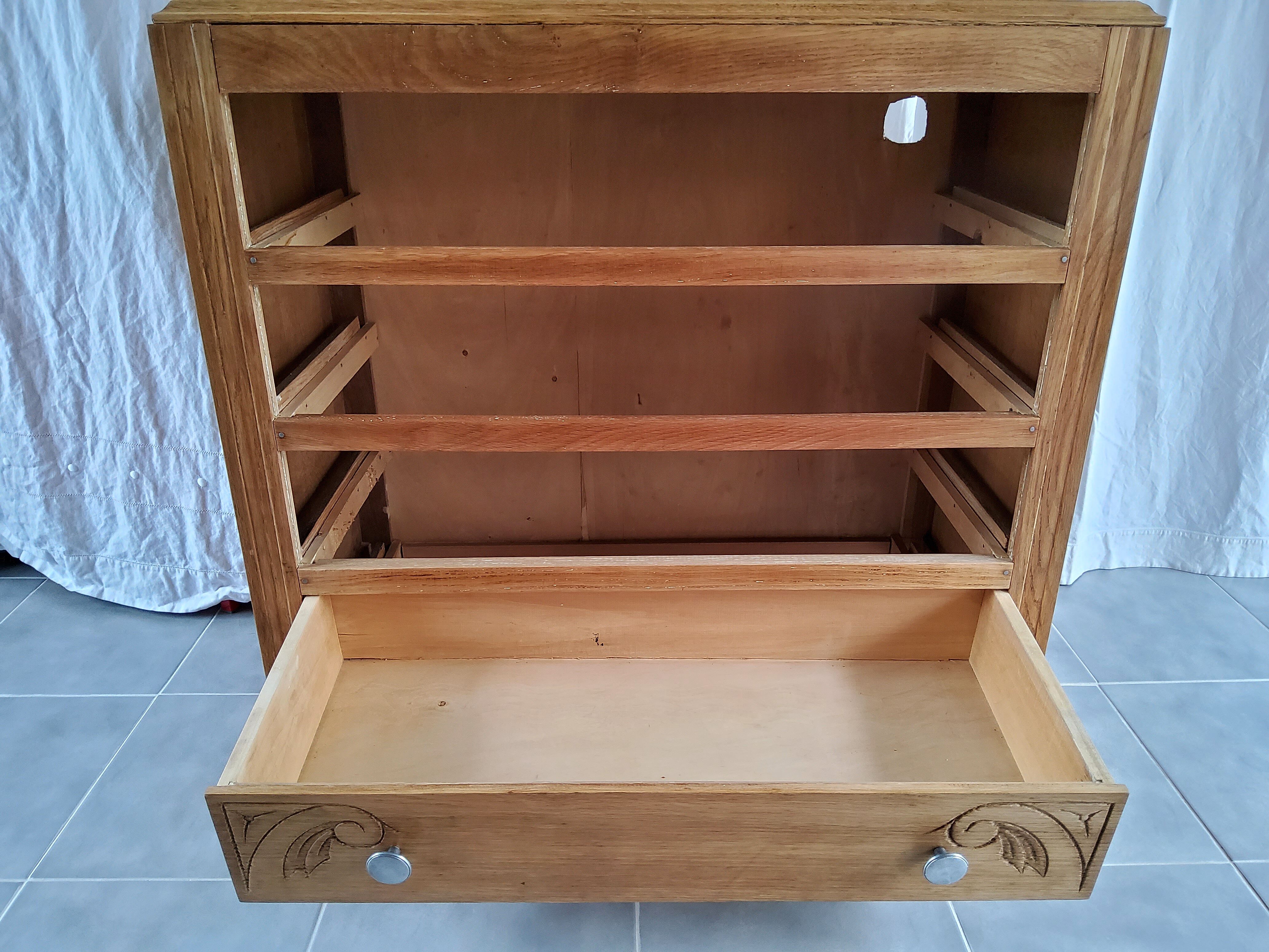 Art Deco chest of drawers