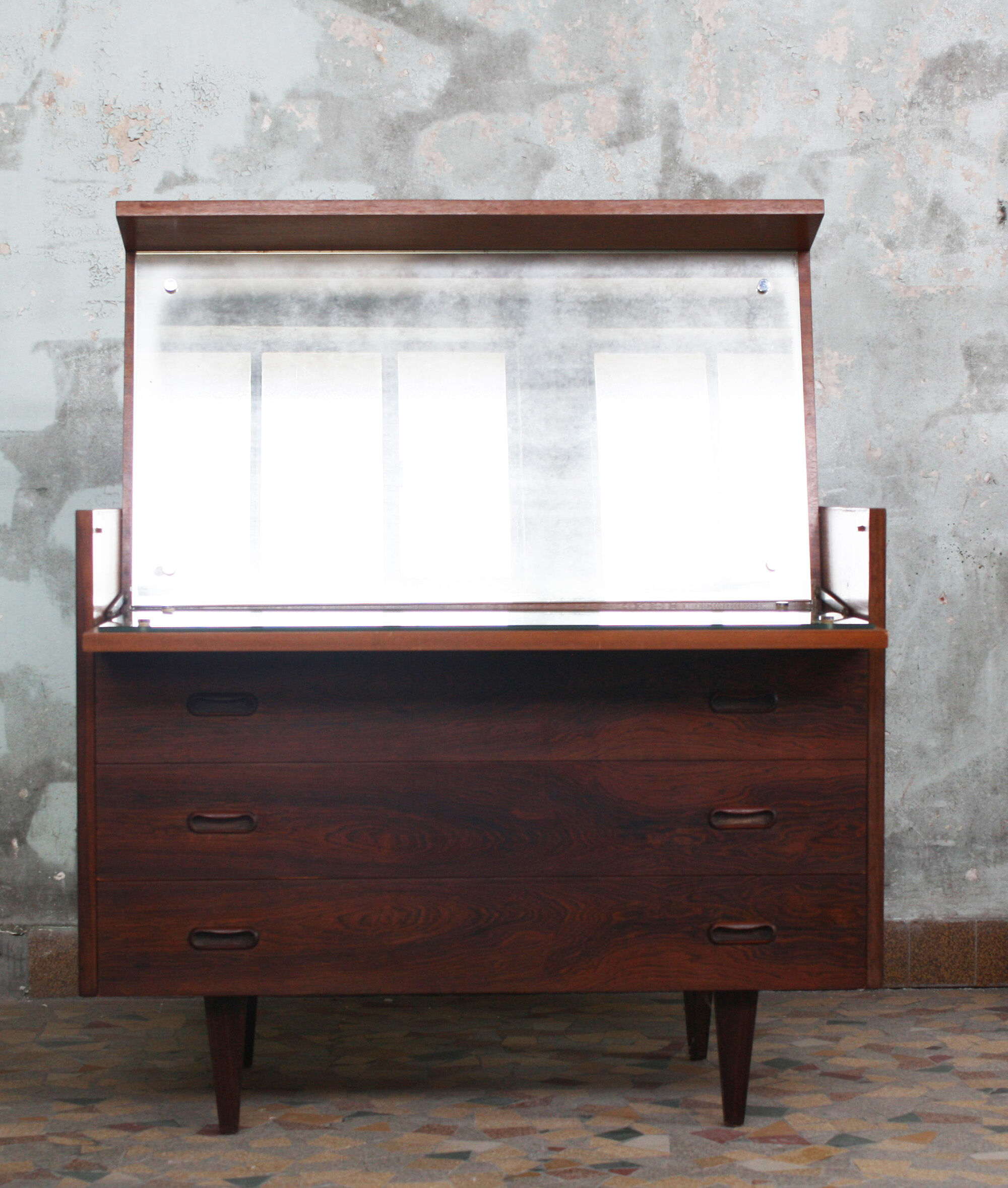 Dresser scandinavian