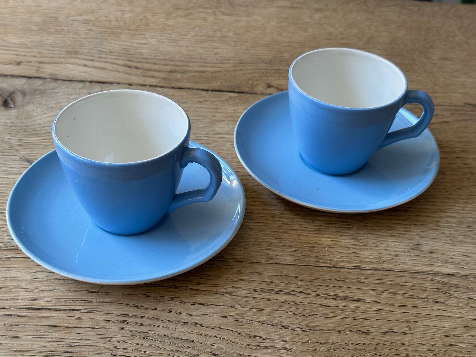 Cups and saucers Choisy-le-Roi