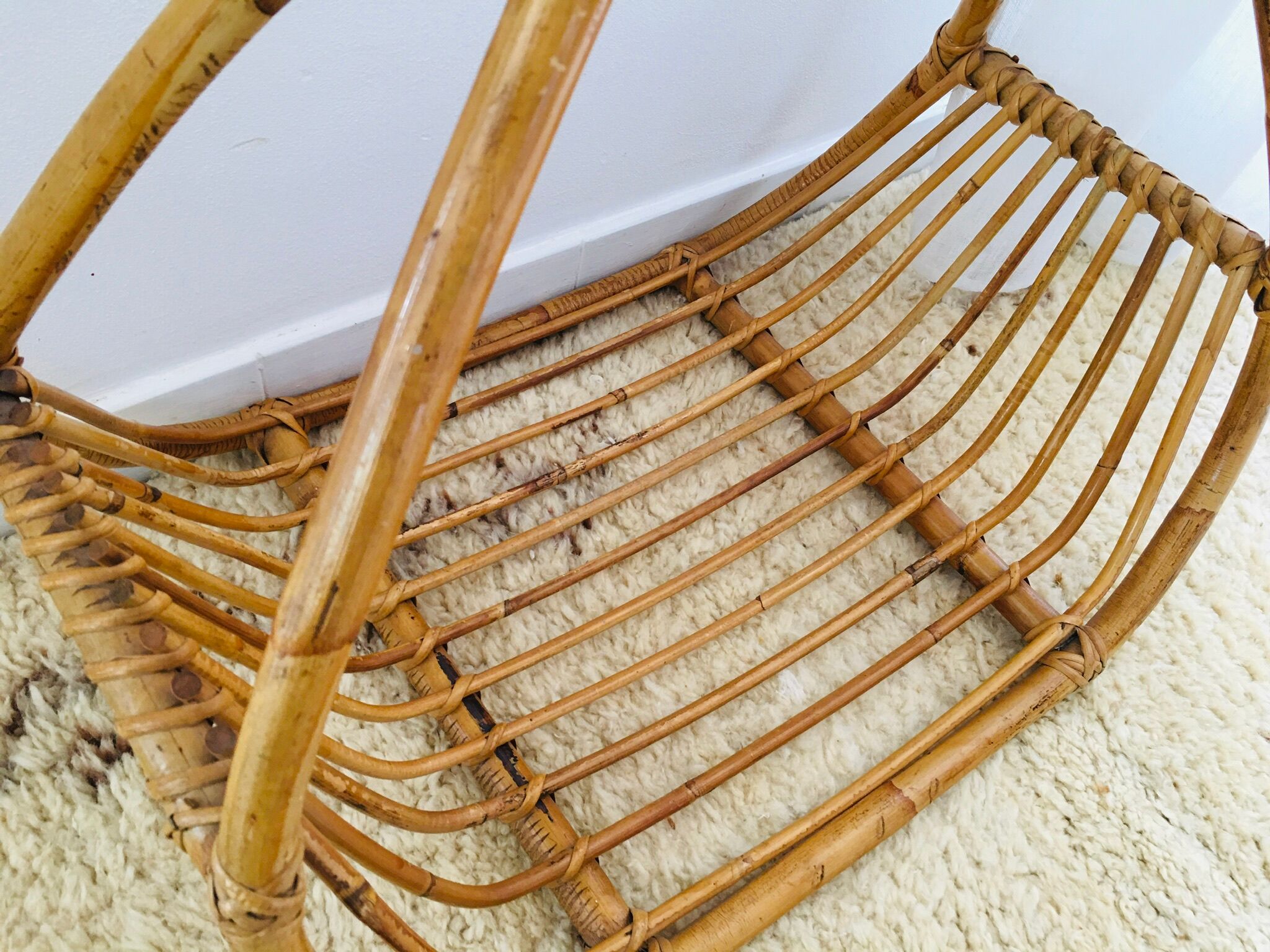 Porte bûche rotin vintage