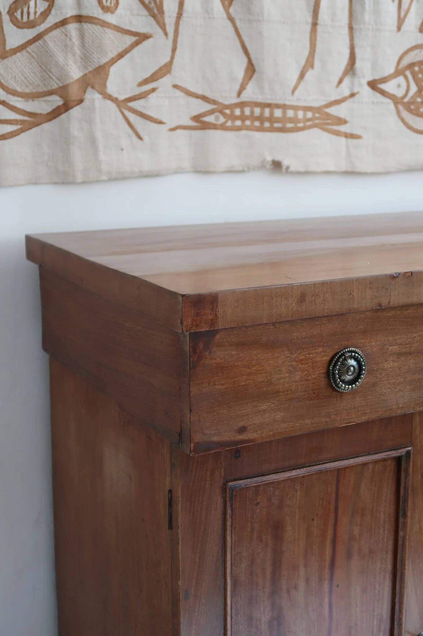 Walnut sideboard, 3 drawers and 3 doors, 1930s.