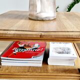 Coffee table in oak