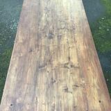 Farm table