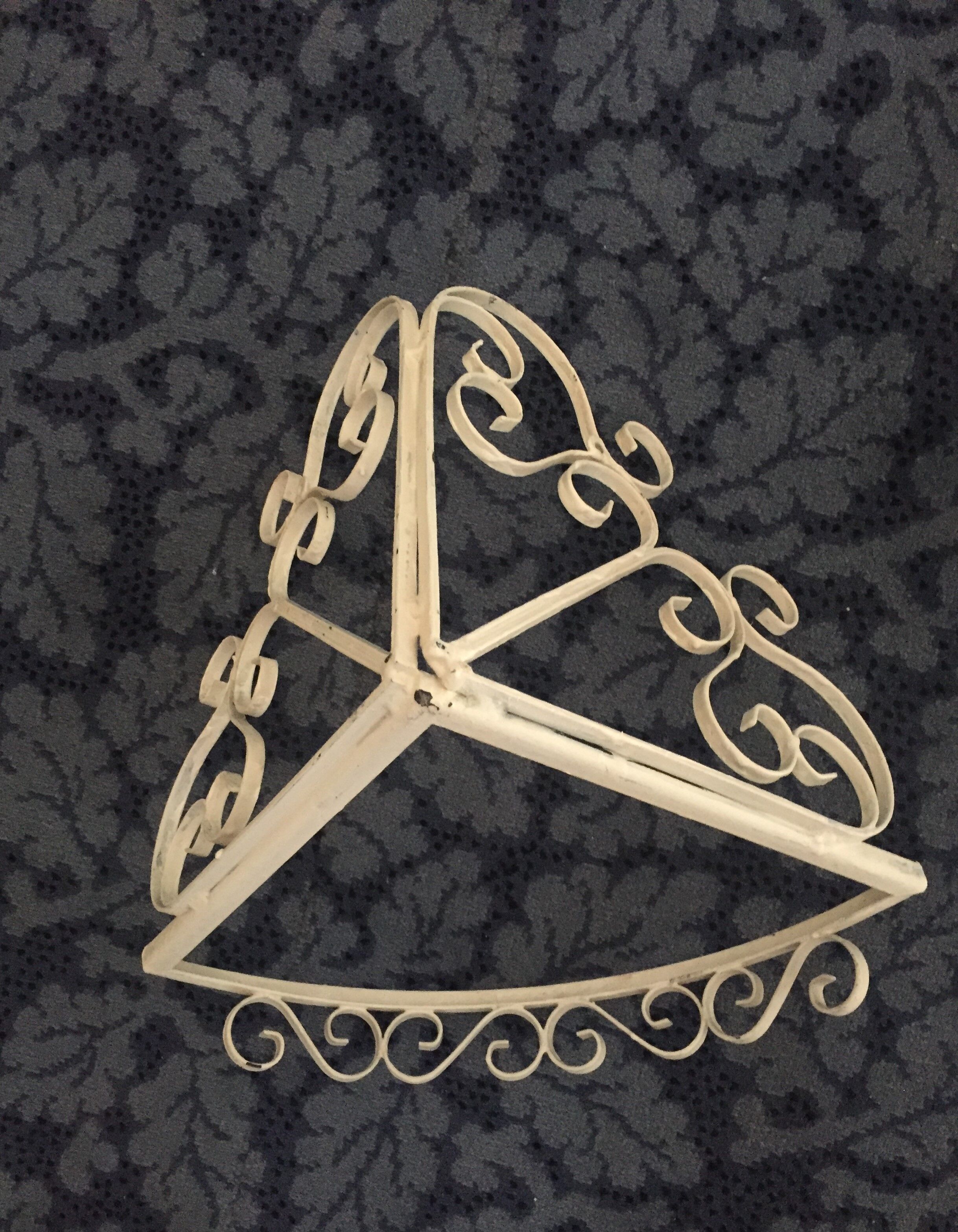 Etagère d'angle en fer forgé