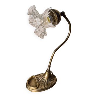 bronze art nouveau lamp with its pretty translucent tulip 37x 24 good condition