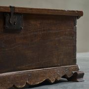 Oak and wrought iron mallet, early 18th century.