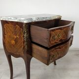 Commode sauteuse galbé Louis XV